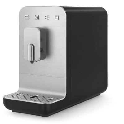 Macchina da Caffe Automatica Nera con sistema latte Smeg         BCC13BLMEU - Incasso