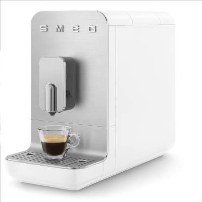 Macchina da Caffe Automatica Bianca con sistema latte Smeg         BCC13WHMEU - Incasso